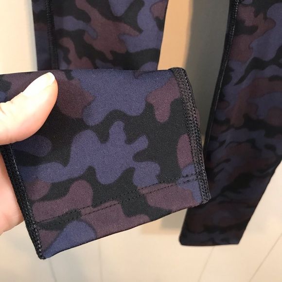 Splits59 Black Multi Camouflage Mesh Panel Mid Rise Yoga Active Ankle Legging XS - Picture 5 of 10